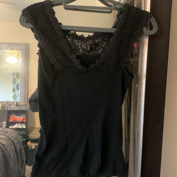 Express top woman’s size XS black lace - Picture 5 of 6